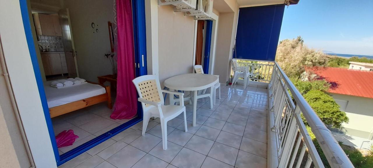 Lakkopetra Beach Apartments Lakopetra Ngoại thất bức ảnh